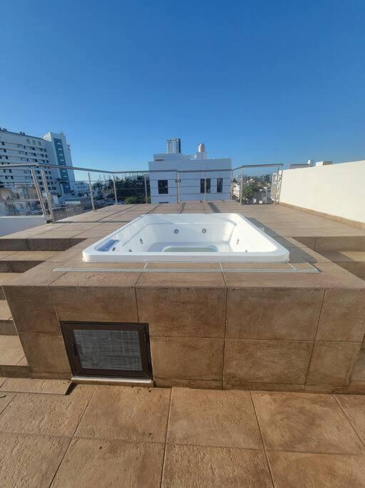 2Br-3Ba Condo Block From Beach W Rooftop Jacuzzi Mazatlán Zewnętrze zdjęcie